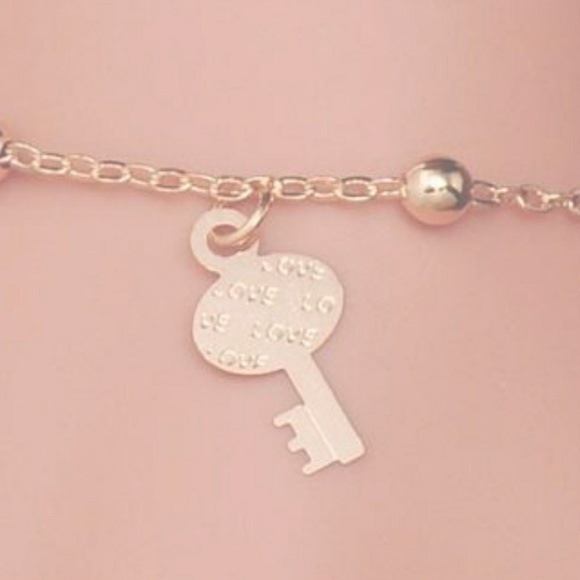 Anklet Dainty Key Design Bracelet - Picture 3 of 3